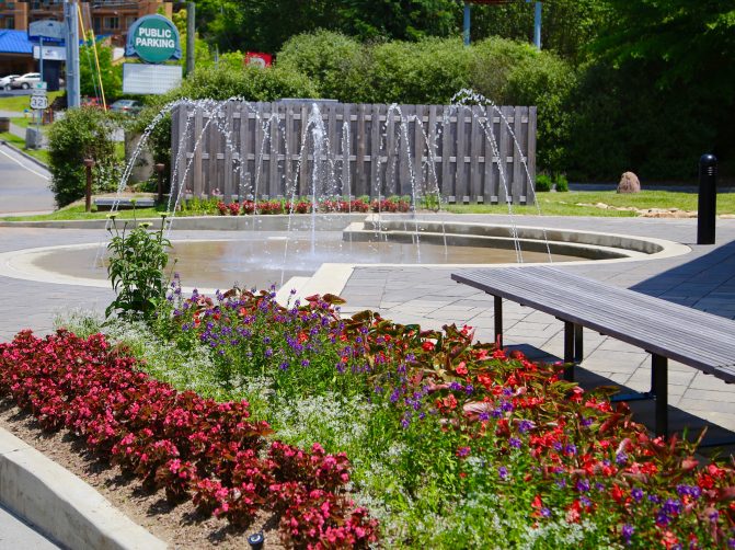 Gatlinburg Parkway Plaza
