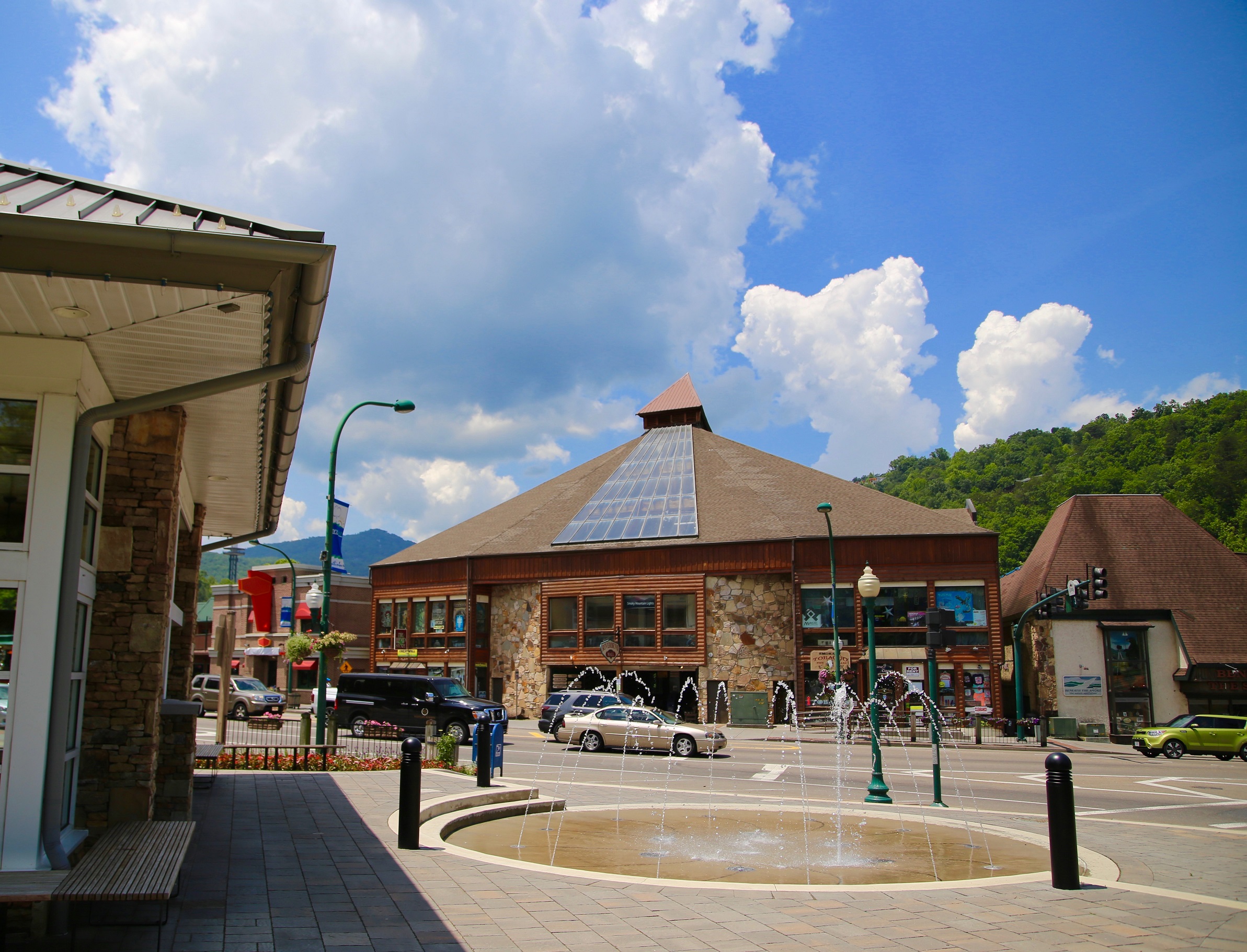 Gatlinburg Parkway Plaza