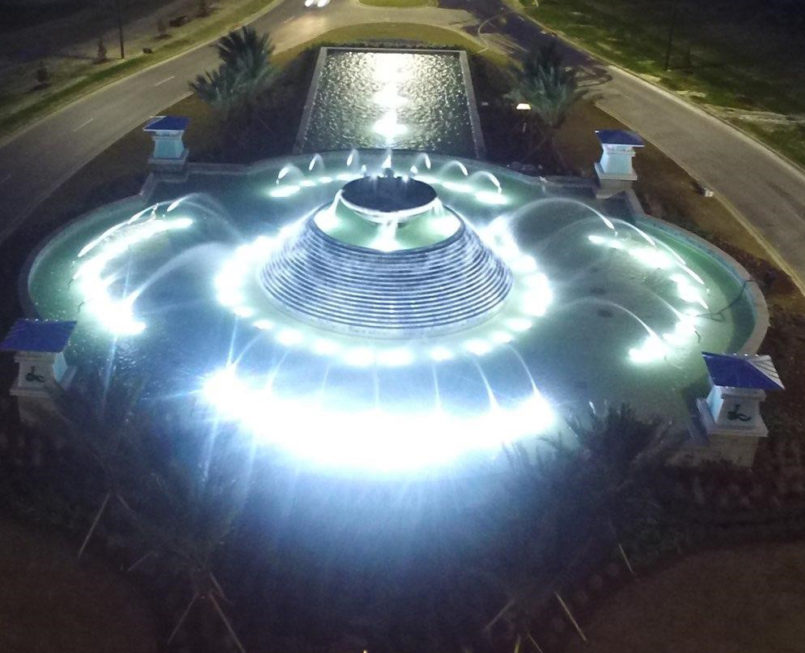 Lakeshore Entry Fountain-Night