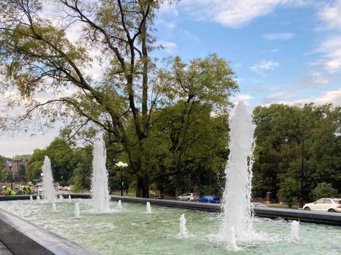 Belmont University Performing Arts Center fountain